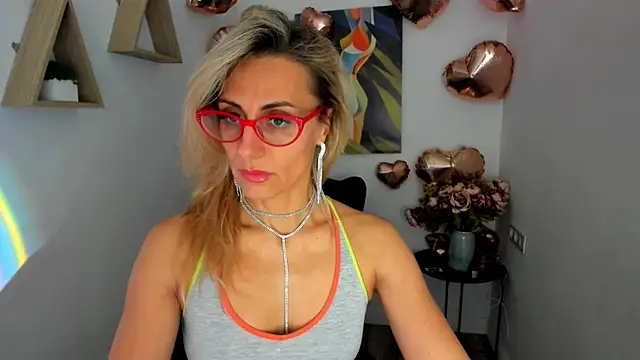 MuseOfStage live sex cam