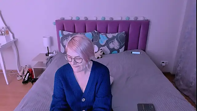 sabrinamacmarren's cam snapshot