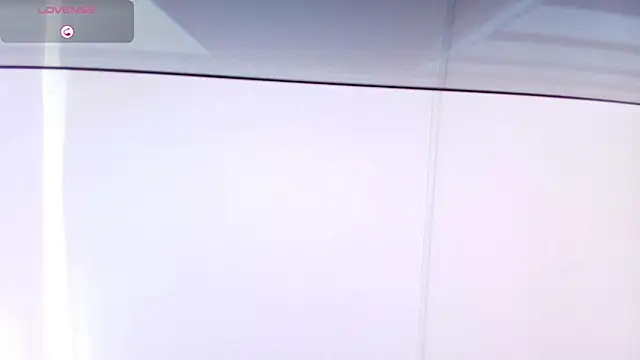 Ema_louis_'s cam snapshot