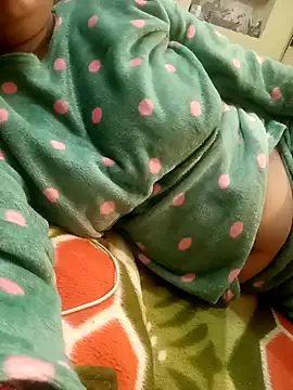 angry_couplez's cam snapshot