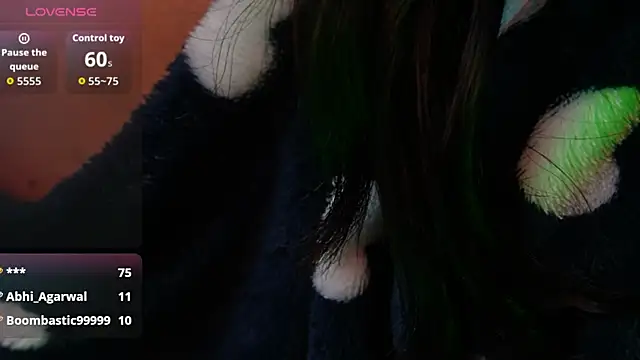 Misha-Malhotra live sex cam