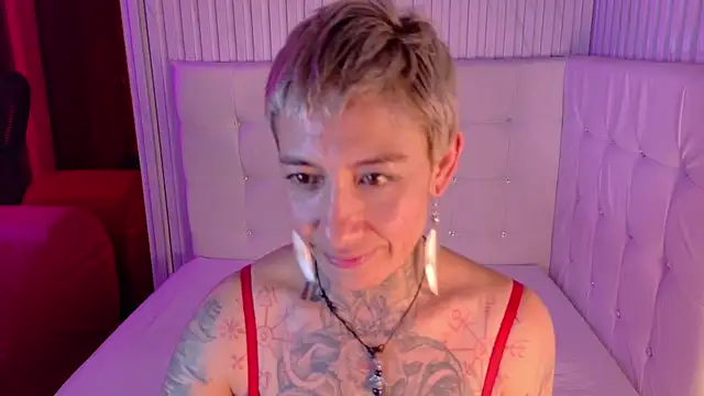 Everlyn_sexx's cam snapshot