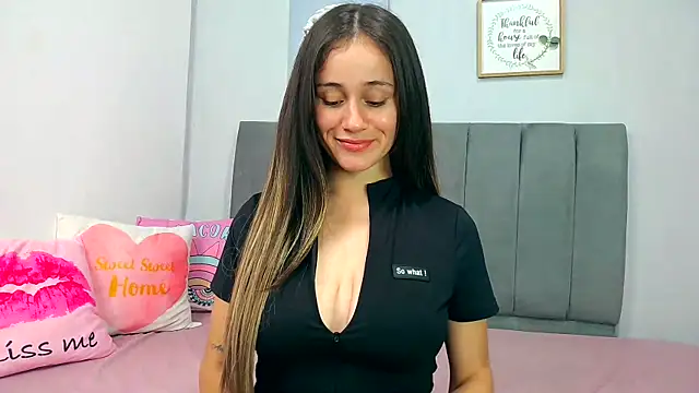 naughtyloverss's cam snapshot