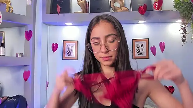 Alana_Martinez_'s cam snapshot