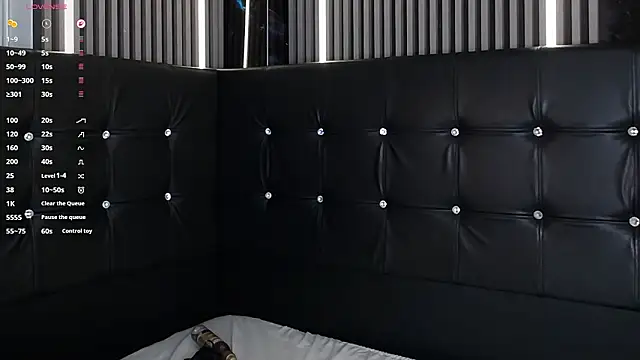 _ArianaToroo's cam snapshot