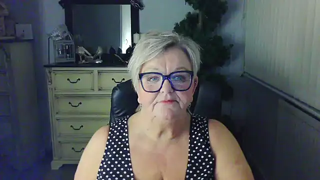 BridgetBlueEyes's cam snapshot