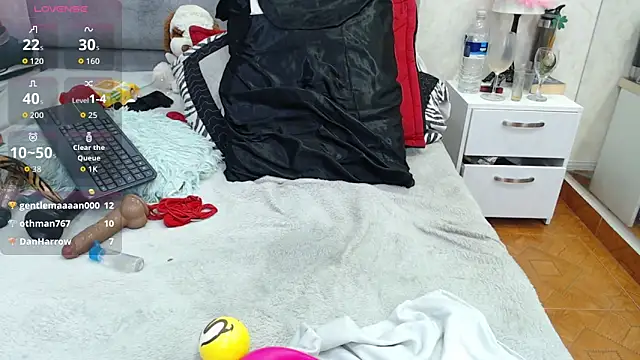 ScarlettGreen_'s cam snapshot