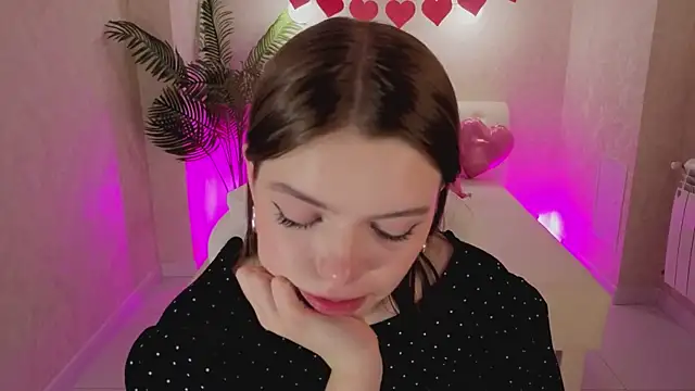 Ellya_me's cam snapshot