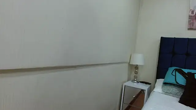 MaddieQuinn's cam snapshot