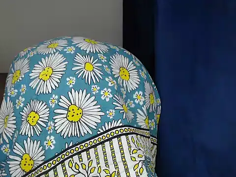 Rayna-20's cam snapshot