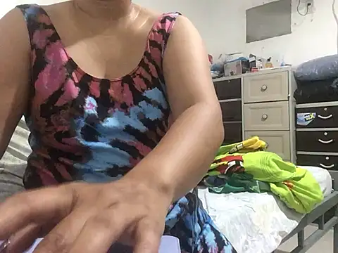 lady_candy85's cam snapshot