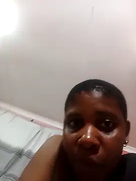 SexyMbali_01's cam snapshot