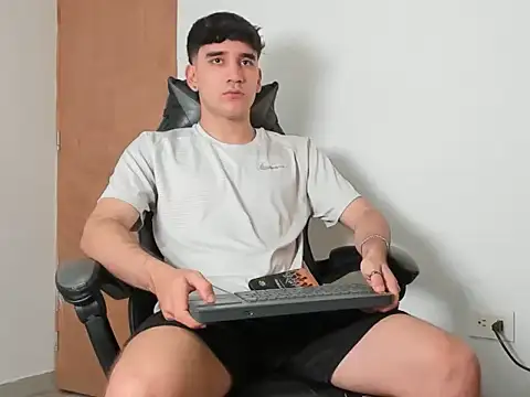 leo030809's cam snapshot