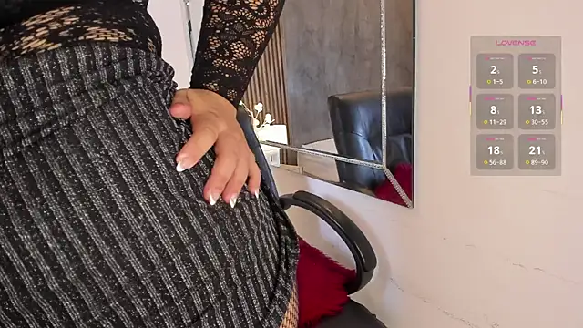 HijabiMilf live sex cam