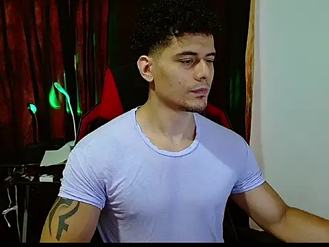 Logan0626's cam snapshot