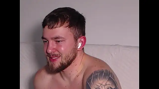 BLue_eyed_Bully's cam snapshot