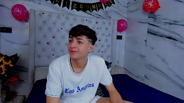 Ari_and_Storm live sex cam