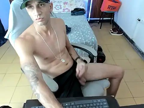 danisegura's cam snapshot