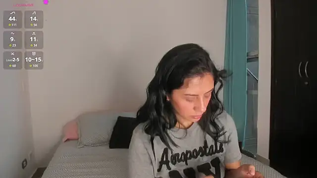 _lucianapalmer's cam snapshot