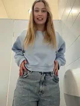 blonde_exe live sex cam