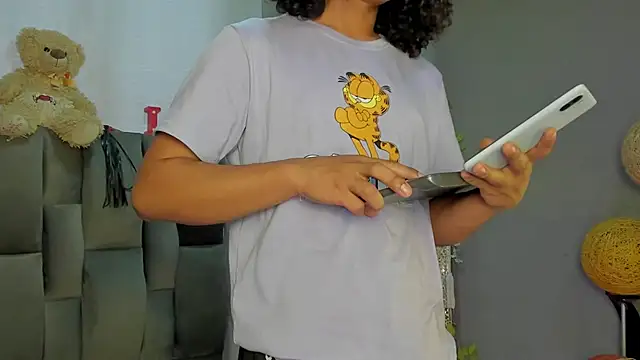 dylaans19 live sex cam