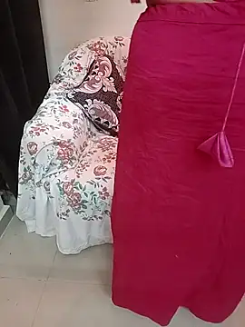 kaamuk_shweta live sex cam