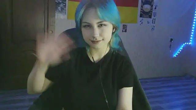 LeisaHopperstad's cam snapshot