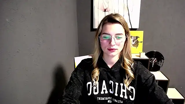 lady_olivia_'s cam snapshot