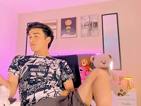 Feiccer_Thomson1's cam snapshot