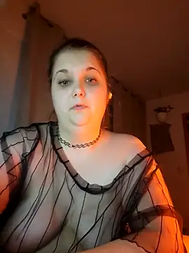 LioEst@xh's cam snapshot