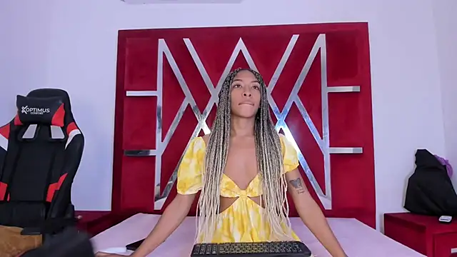 angelkyraasm's cam snapshot