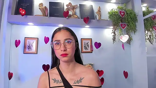 Alana_Martinez_'s cam snapshot