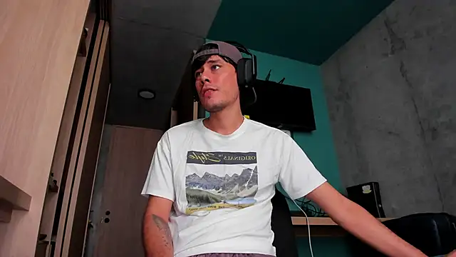 Huge_latin_cock live sex cam