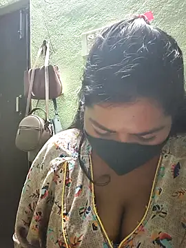 Liyaa_24's cam snapshot