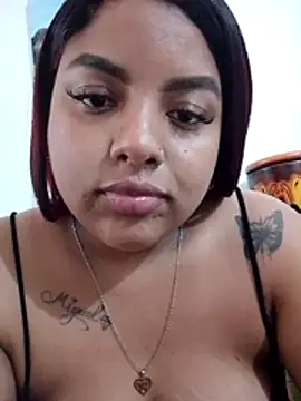 curvybrunnett live sex cam