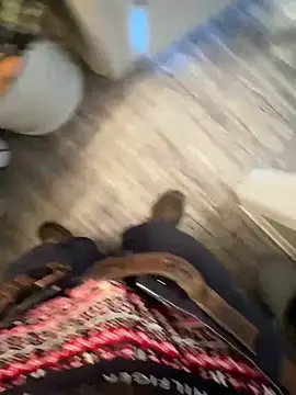 Chris2201hdb live sex cam