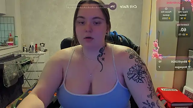 katya_idinax's cam snapshot