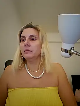 Amelia9798's cam snapshot