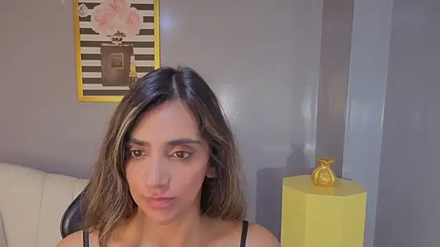 agatha_brooks_t's cam snapshot