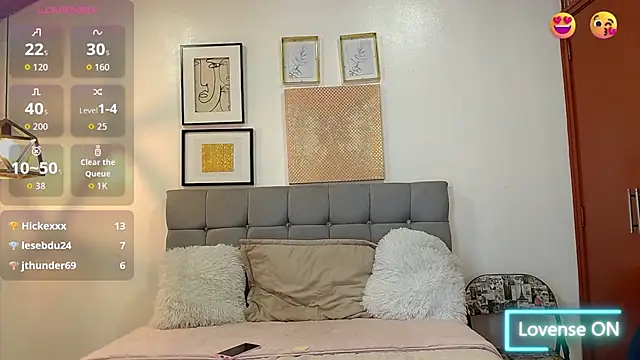 _naomi_s's cam snapshot