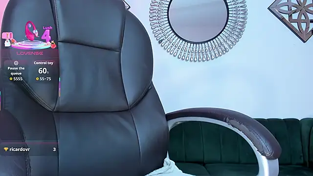 issi_loren's cam snapshot