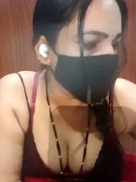 01Mona's cam snapshot