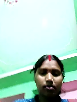 Cm_pooja's cam snapshot