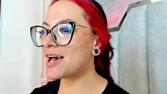 Zami_Escobar_of's cam snapshot