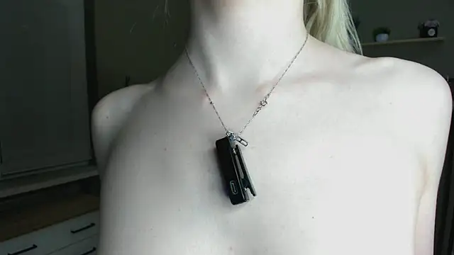 PocketDollX's cam snapshot