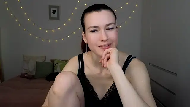AliciaNewell live sex cam