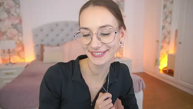 CozyMell live sex cam