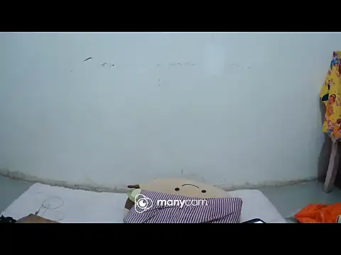 hottiemama69's cam snapshot