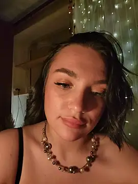 HotDevilGirl_'s cam snapshot