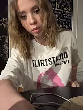 Evelyn_Neal's cam snapshot